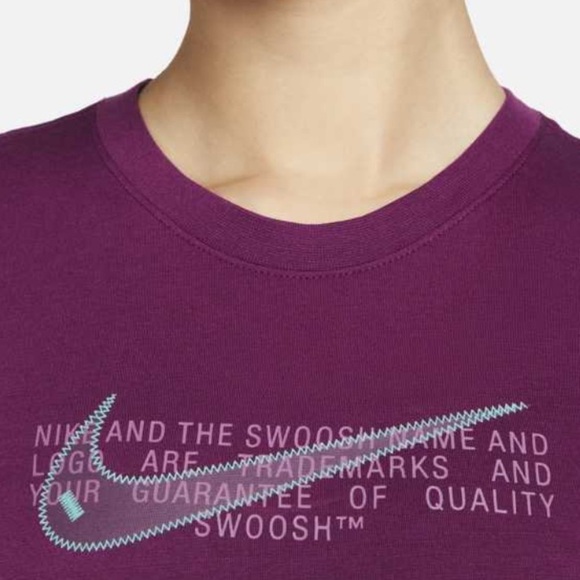Women’s Nike sportswear Bordeaux cropped graphic shirt slim fit XL - Picture 6 of 6